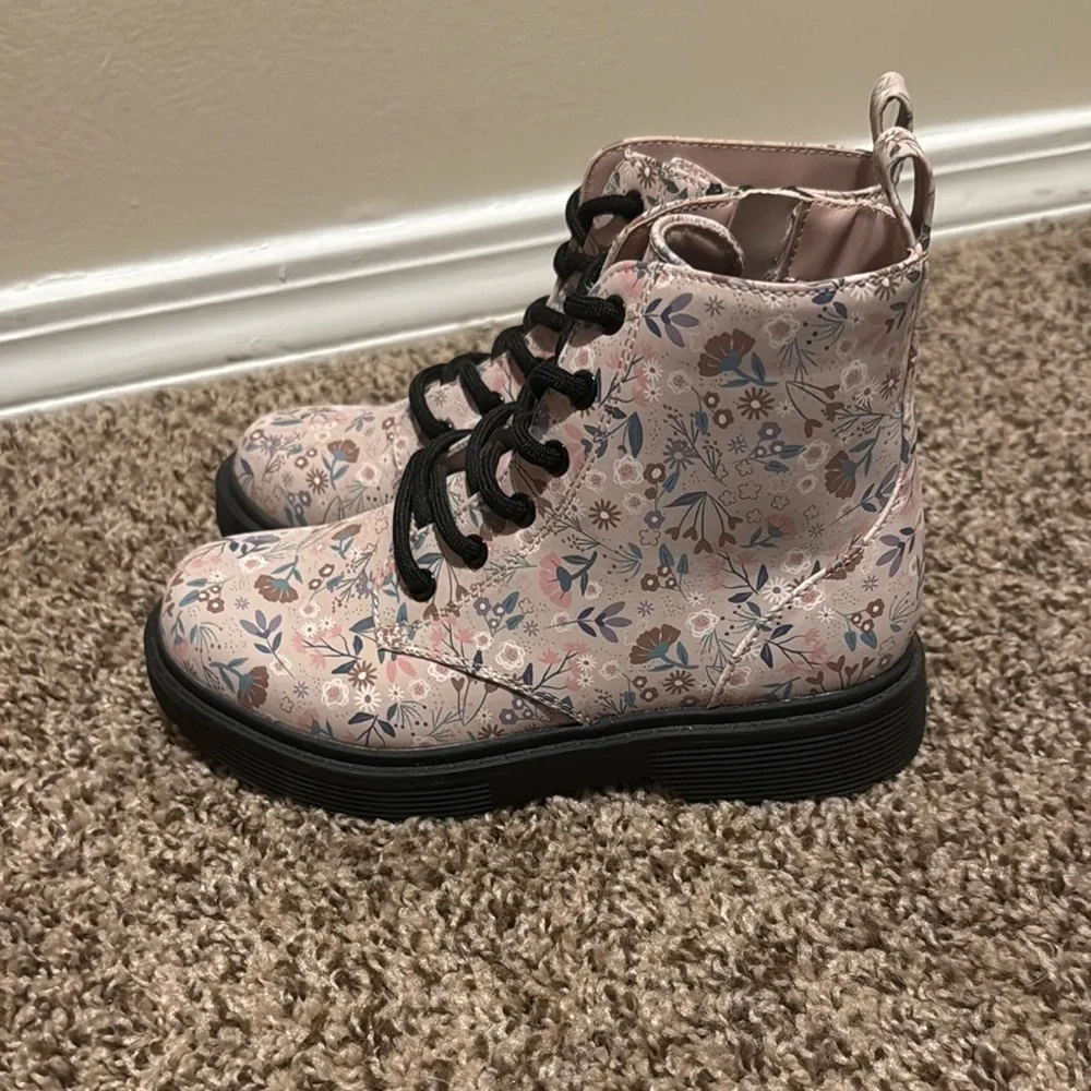 Floral Lace-Up Boots